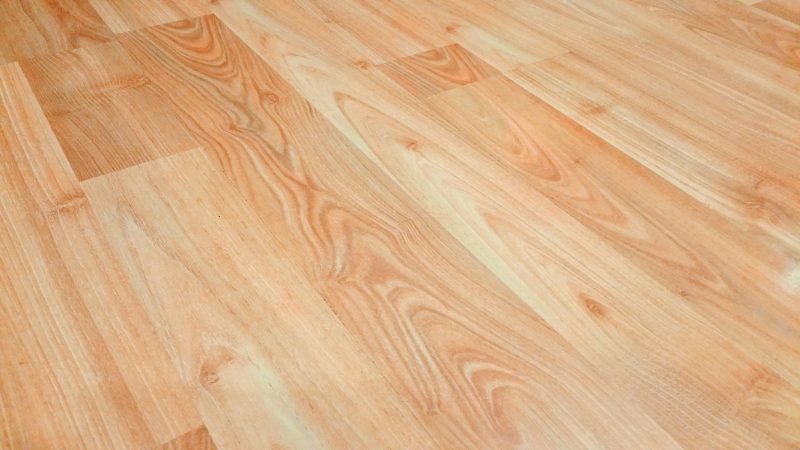 Hardwood vs Laminate vs Vinyl Plank: How to Choose